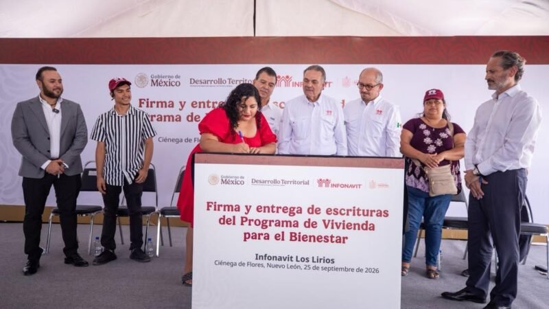 Infonavit entrega escrituras en Nuevo León y pone la certeza jurídica en el centro de la vivienda