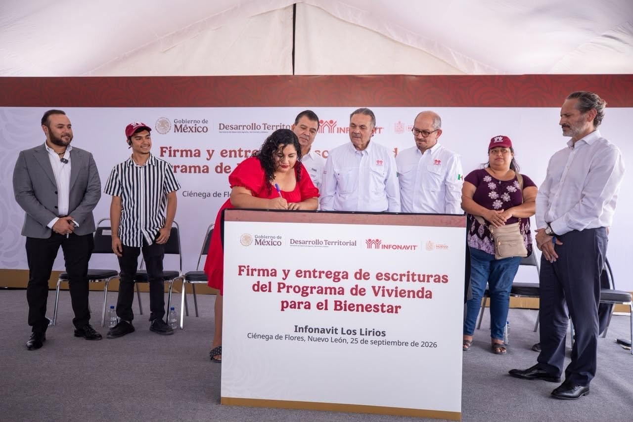 Infonavit entrega escrituras en Nuevo León y pone la certeza jurídica en el centro de la vivienda